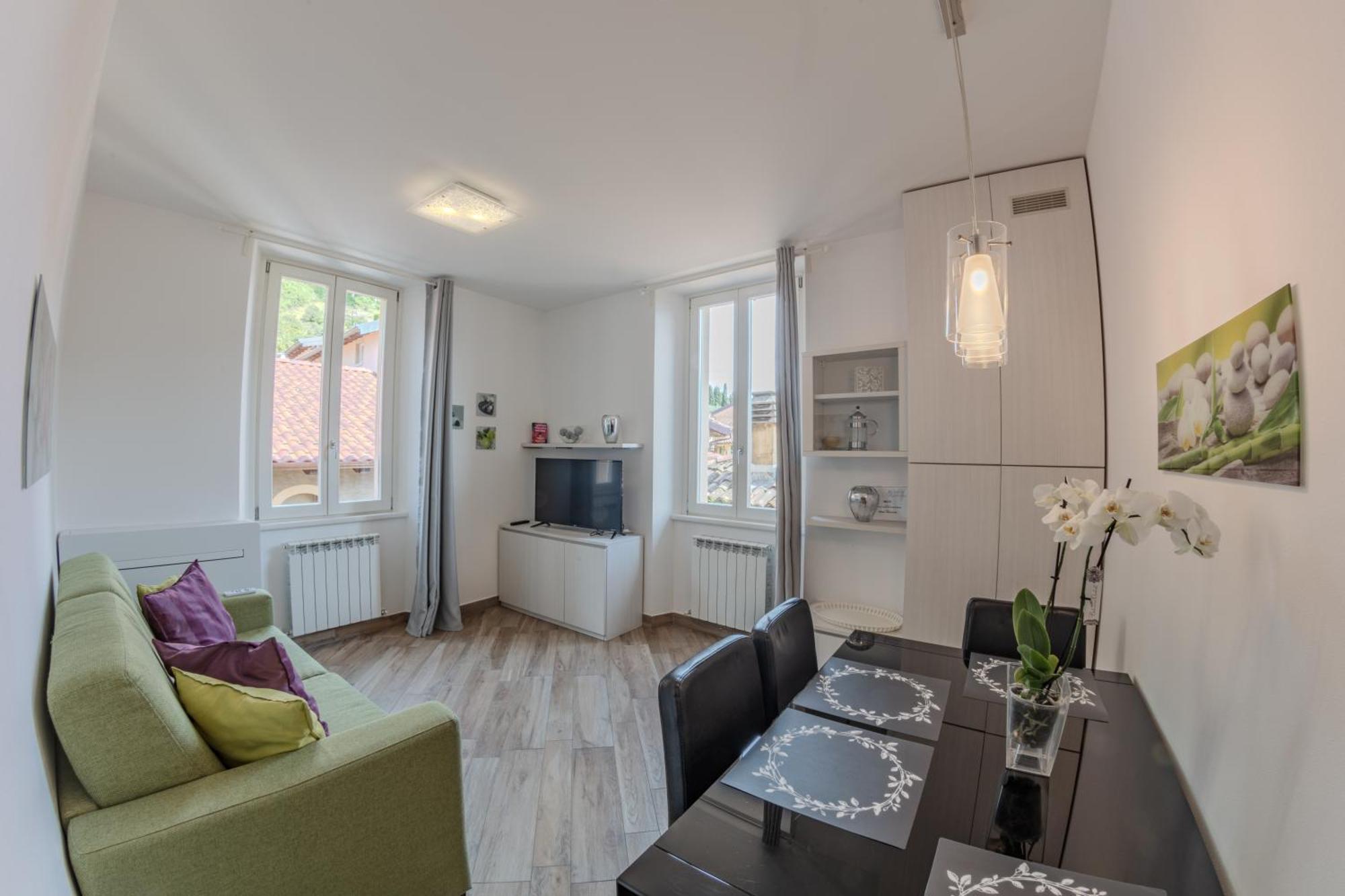 Appartamento Il Borgo เบลลาโจ ภายนอก รูปภาพ